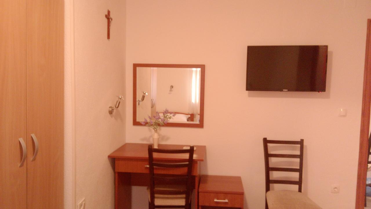 Pansion Crnjac Hotel Medjugorje Exterior photo