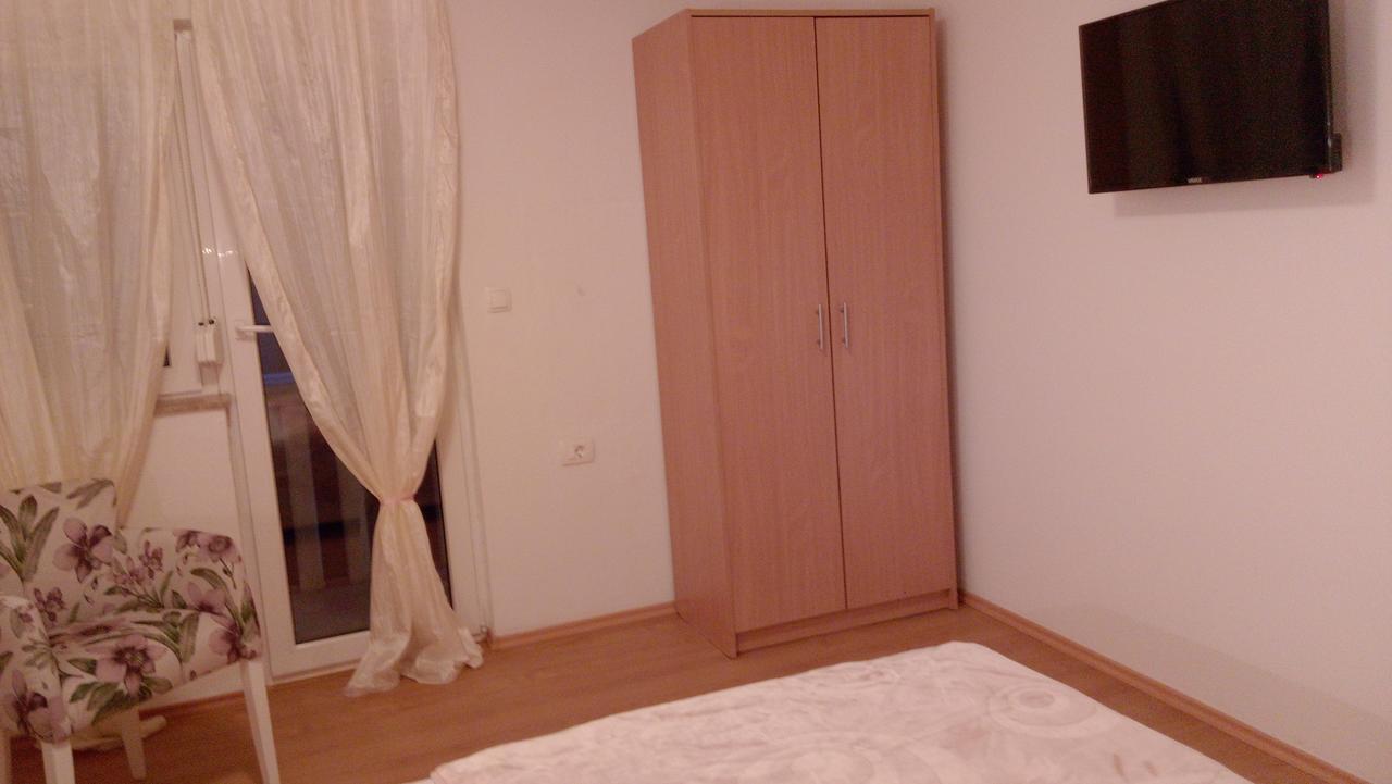 Pansion Crnjac Hotel Medjugorje Exterior photo