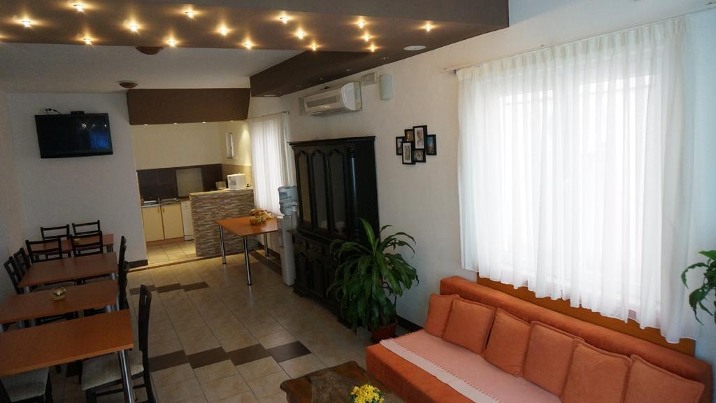 Pansion Crnjac Hotel Medjugorje Exterior photo